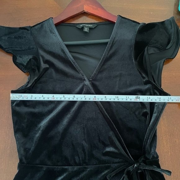 Banana Republic Velvet Peplum Top - Picture 7 of 11